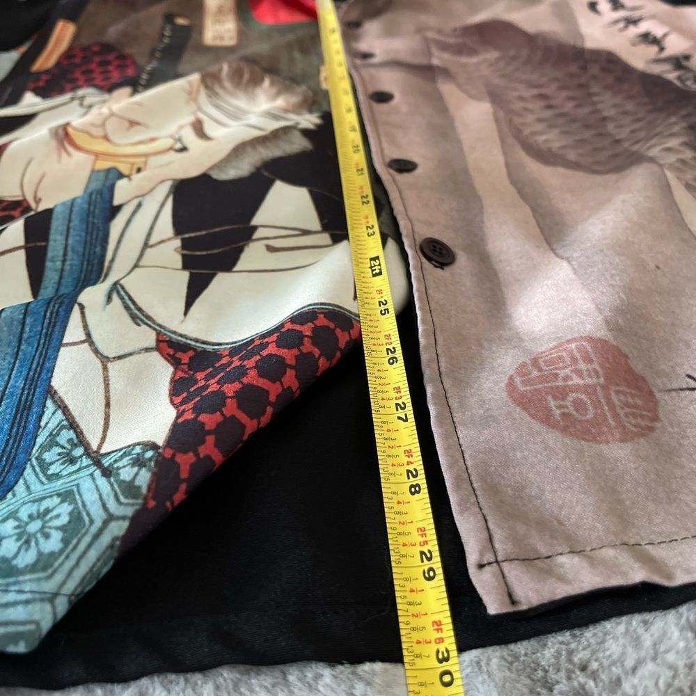 WD Sportswear Vintage 90's Japanese Koi Fish Samurai Short Sleeve Button Down XL - Picture 9 of 12